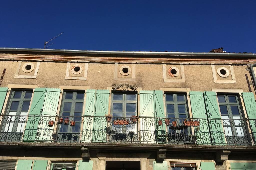 Saint-Antonin-Noble-Val Appartement De 75 M2 Dans Maison Familiale מראה חיצוני תמונה
